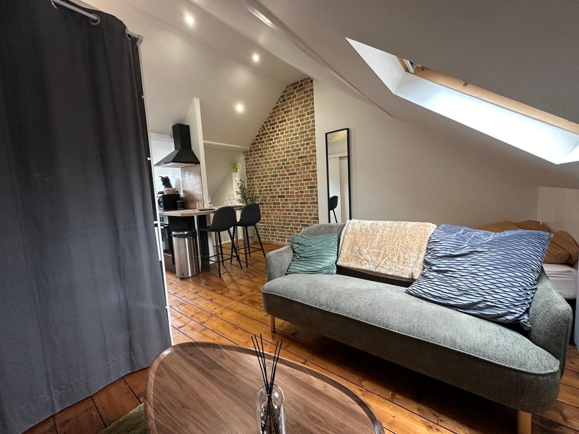 Apartament Immeuble St-Pierre - Gare 10Min - Hortillonnages 5Min - Wifi - Tv Hd Amiens Zewnętrze zdjęcie